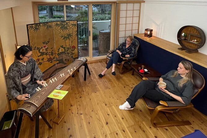 Sumi-e Ink Painting Suiboku-Ga Workshop in a Japanese Teahouse - The ink-wash basics you actually use at the brush