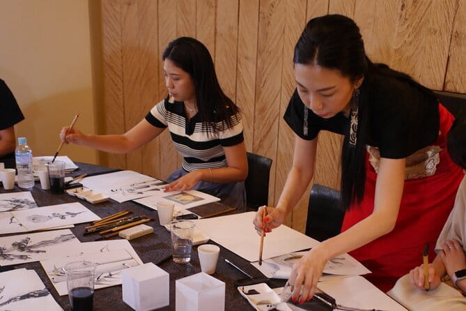 Sumi-e Ink Painting Suiboku-Ga Workshop in a Japanese Teahouse - Choosing your motif: pine, bamboo, plum, orchid, chrysanthemum, kanji