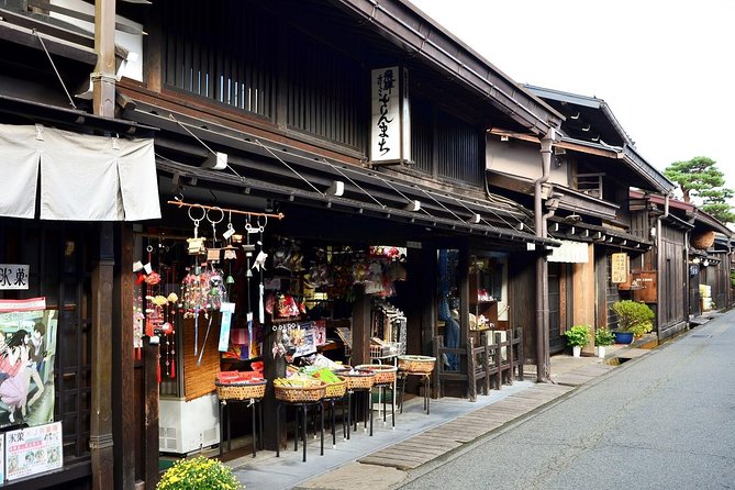 Takayama Half-Day Private Tour with Government Licensed Guide - Higashiyama Walking Course: Temples, Shiroyama Park, and a Breather