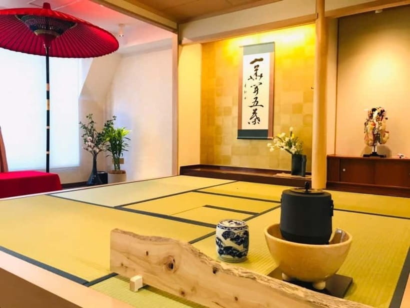 Tea ceremony experience in Japanese-style room 60min - Quick hits
