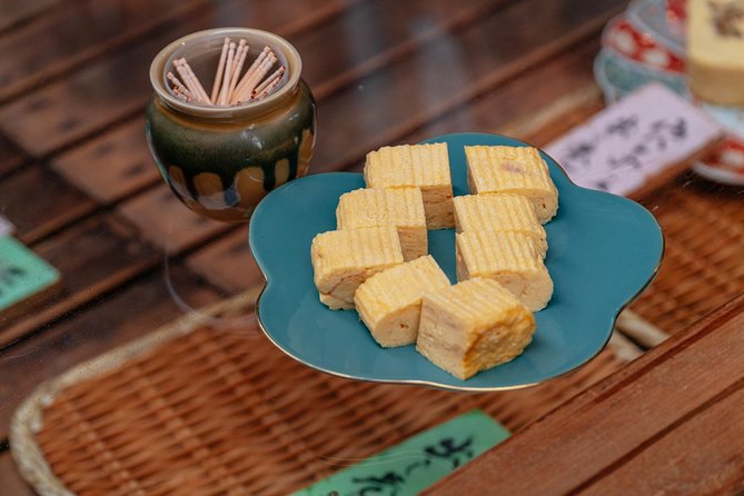 The Award-Winning PRIVATE Food Tour of Kyoto: The 10 Tastings - Hanamikoji Street: cultural breaks that keep the tour from feeling like a food stampede