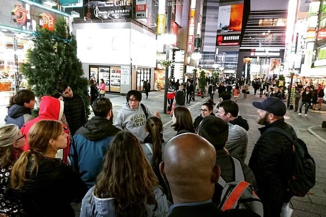 The Dark Side of Tokyo - Night Walking Tour Shinjuku Kabukicho - Omoide Yokocho and the famous drinking alley feel