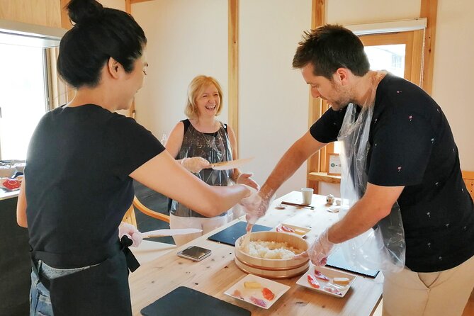 The Original Small-Group Sushi Making Class in Kyoto - Maki rolling: learning tightness, alignment, and clean cuts