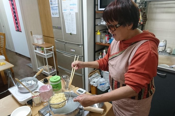 Three Types of Ramen Cooking Class in Osaka - The 2.5-hour flow: from apron on to chopsticks ready