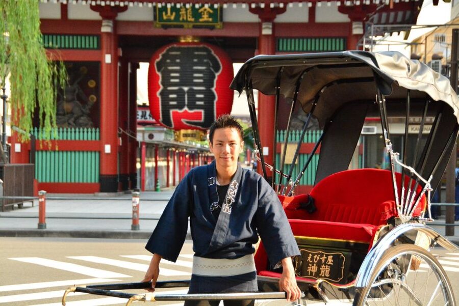 Tokyo: Asakusa Sightseeing Tour by Rickshaw - Early sights around Asakusa Shrine and the temple lanes