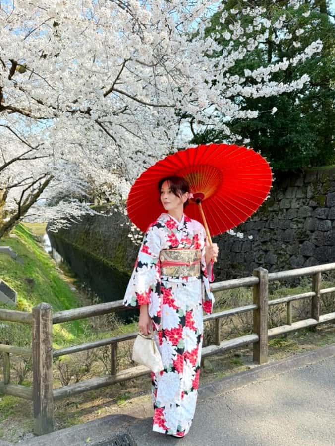 Tokyo Asakusa: Traditional Kimono Rental Experience at Wargo - Asakusa in a Kimono, Why This Location Works So Well