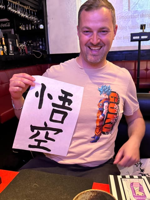 Tokyo: Calligraphy on Kanji Fan & Scroll with Drink - Who this workshop is best for