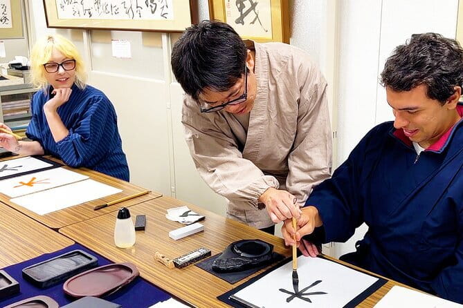 Tokyo: Calligraphy Workshop & Original T-Shirt Creation - The 2-hour flow: what happens from start to finish