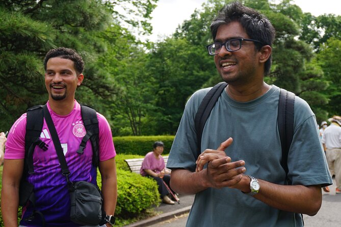 Tokyo Castle, Imperial Palace, Shogun & Garden Walking Tour - Pace, weather, and what to wear for a smooth 2-hour walk