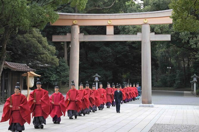 Tokyo City Tour by Private Car & English guide - Why a private car tour beats Tokyo transit on a tight schedule