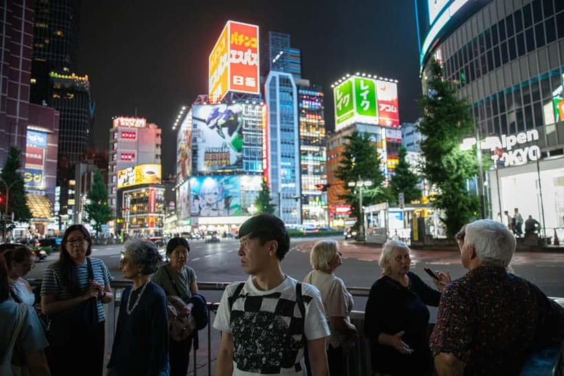 Tokyo: Dark Side of Tokyo Shinjuku Red Light Walking Tour - Why Kabukicho Feels Like Two Tokyos at Once
