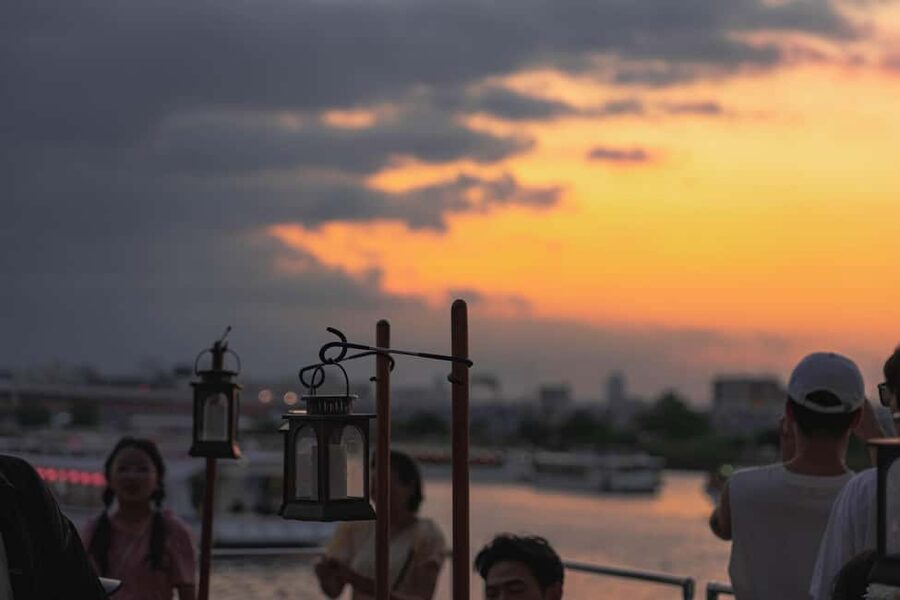 Tokyo Dinner Cruise & Tradition Show & Drinks & Tokyo Tower - The meal: sukiyaki-style hot pot, and how the drinks work
