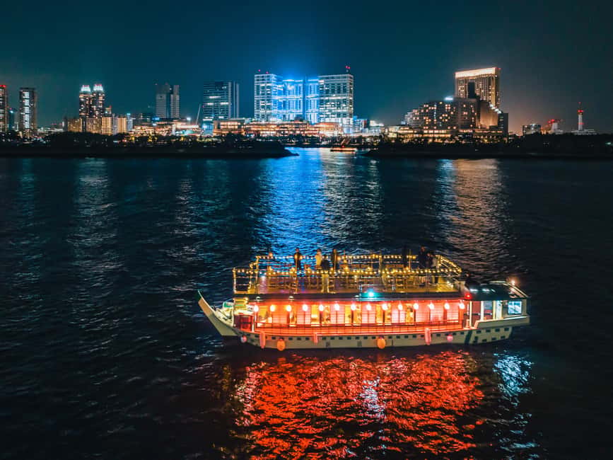 Tokyo Dinner Cruise & Tradition Show & Drinks & Tokyo Tower - Tokyo Tower as the finish: why 150 meters changes the night
