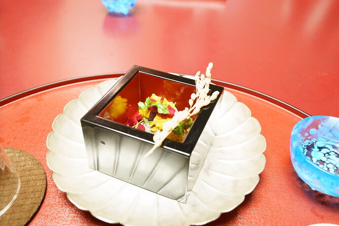 Tokyo: Exclusive Geisha Dinner Experience - What conversation with a geisha or maiko actually means