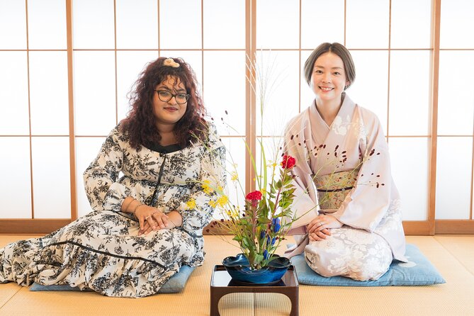 Tokyo Ikebana Wellness Art Experience near Shinjuku - Building your arrangement, step-by-step guidance you can see