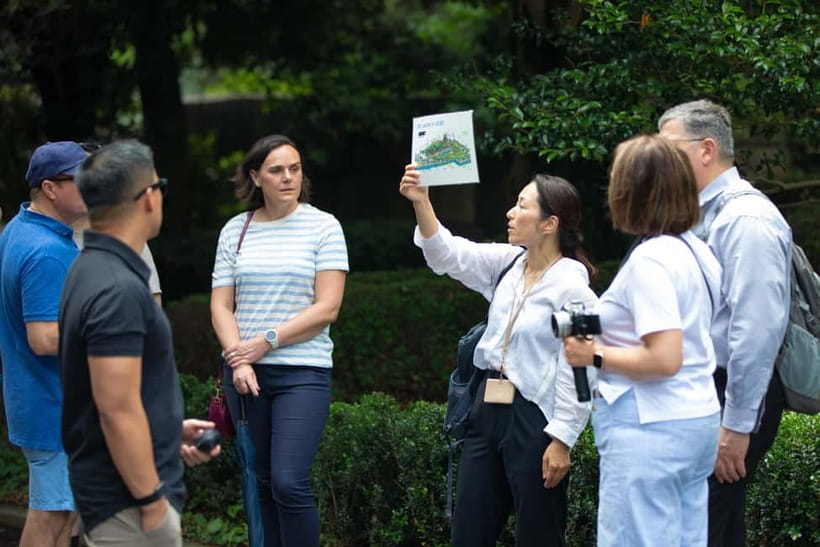 Tokyo: Imperial Palace East Gardens Walking Tour - Imperial Palace East Gardens: why this walk is more than pretty parks