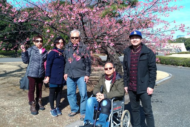 Tokyo Japanese Garden Lover's Private Tour with Government-Licensed Guide - Yoyogi, Ueno, and the big-city green you can actually breathe