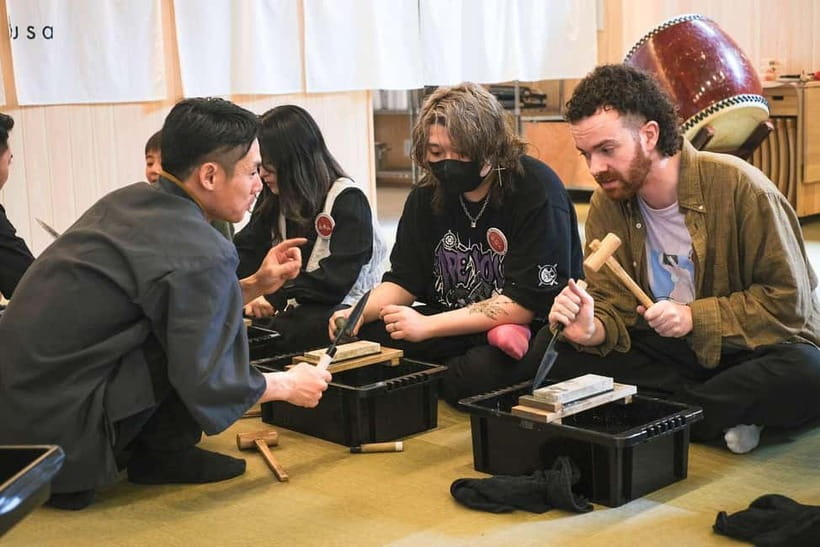 Tokyo: Knife Making Workshop (Sharpening, Engraving) - Knife Transport in Real Life: Packing the Box or Shipping It