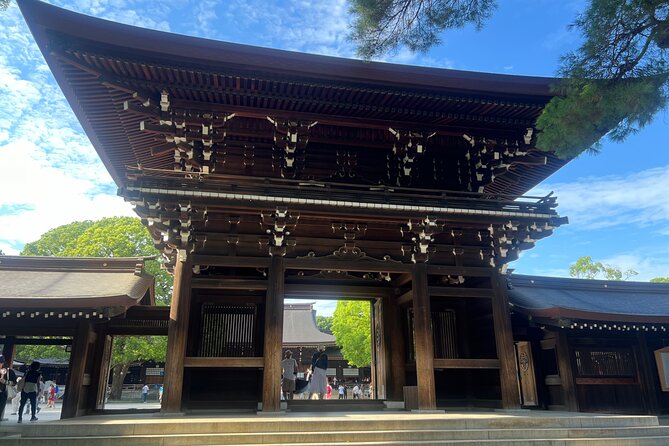Tokyo: Meiji Shrine and Shinto Culture Walking Tour - Shinto customs made clear: bowing and purification steps