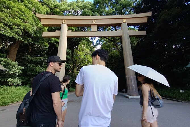 Tokyo: Meiji Shrine and Shinto Culture Walking Tour - Stop focus: Emperor Meiji, Empress Shoken, and the meaning behind the grounds