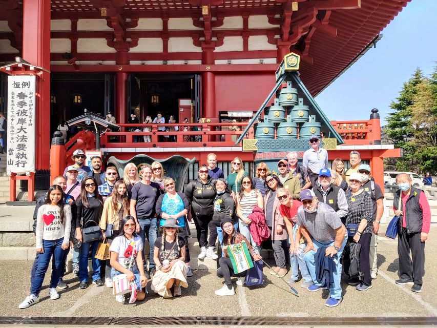Tokyo: Morning Sightseeing Bus Tour - Live guide and audio headsets, and why that actually improves the visit
