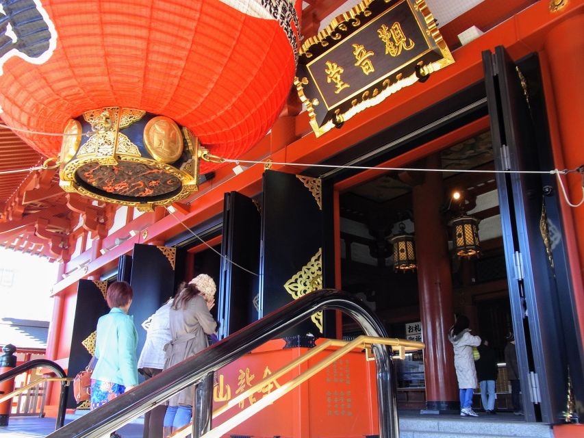 Tokyo: Morning Sightseeing Bus Tour - Meiji Jingu: the forest shrine moment that actually slows you down