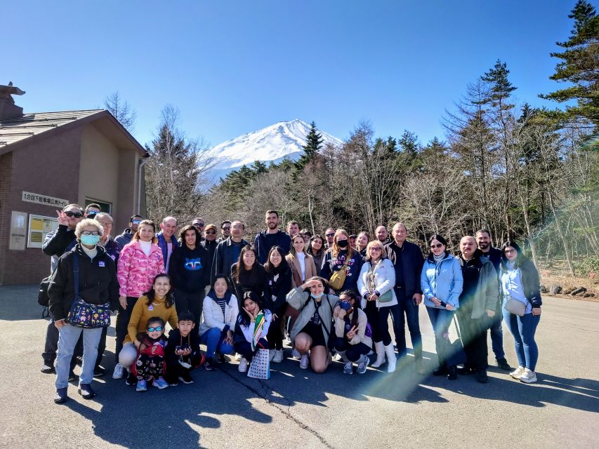 Tokyo: Mt. Fuji 5th Station & Hakone Cruise 1-Day Bus Tour - Fuji Lunch With a View, Then a Garden Stroll
