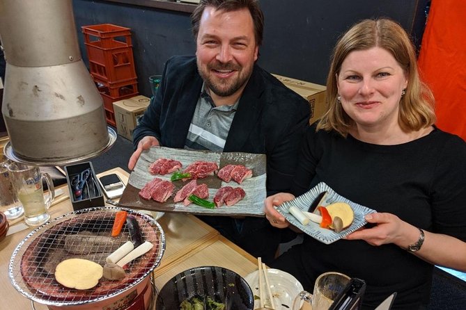 Tokyo Night Foodie Tour in Shinjuku - Seasonal Sushi, Wagyu Beef - Kabukicho neon walk: seeing the nightlife district up close