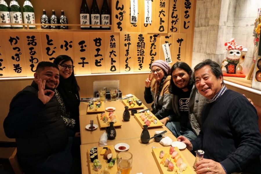 Tokyo: Night Foodie Tour in Shinjuku - Meeting point at the Black pillar near Uniqlo Shinjuku Nishiguchi