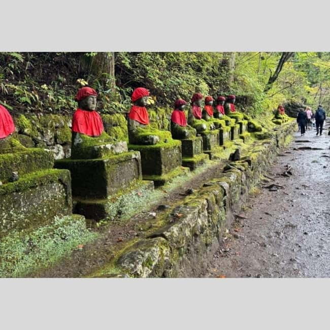 Tokyo: Nikko World Heritage Private Day Trip Hotel Pick-up - Shinkyo Bridge and Narabi Jizo: sacred, short stops with big payoff