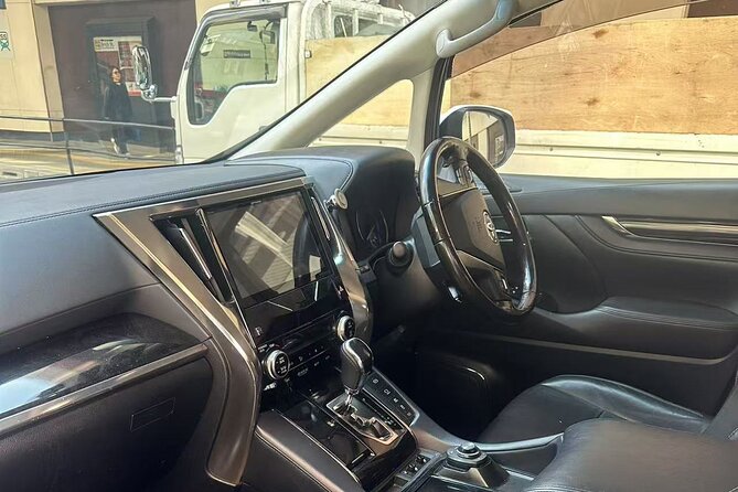 Tokyo Private Transfer from or to Narita Airport (NRT) - Return trips: using the same system to protect your schedule