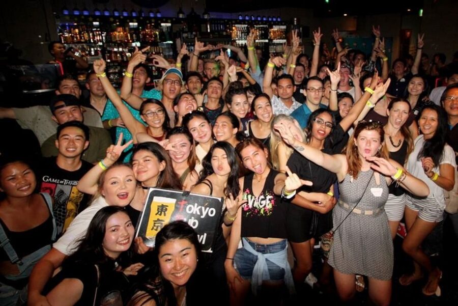 Tokyo: Pub Crawl and Bar Tour - Roppongi Nightlife Without Needing a Plan