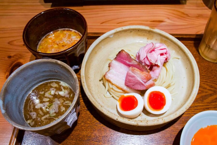 Tokyo: Ramen Tasting Tour with 6 Mini Bowls of Ramen - Should you book it