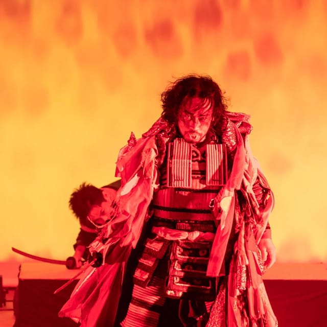 Tokyo: Samurai Entertainment Night Show in Kanda Shrine - The hot pot and menu reality: hands-on chicken hot pot plus quick service