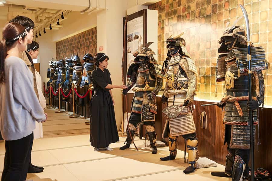 Tokyo: Samurai Ninja Museum Guided tour and Experience - Entering the museum: the guided tour that keeps you from zoning out