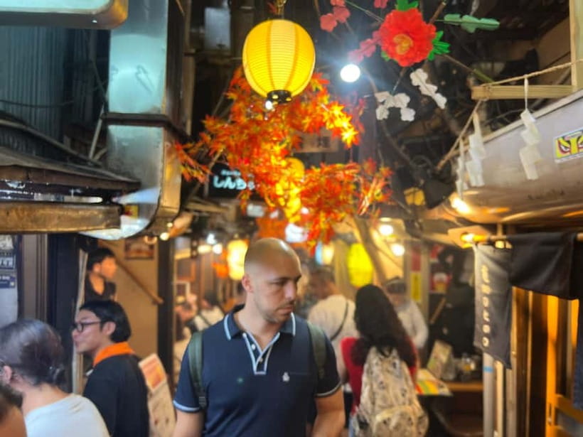 Tokyo: Shinjuku Food Tour (15 Dishes and 4 Eateries) - Why this Shinjuku food walk makes sense
