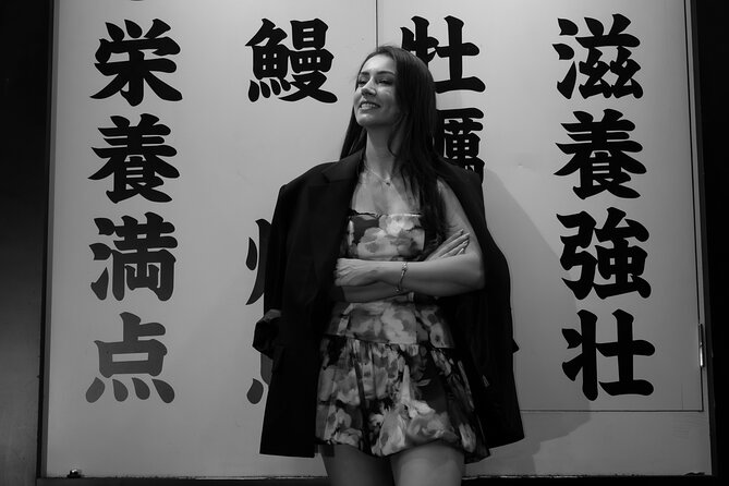 Tokyo Shinjuku Night Photo Tour with Pro Gota - Golden Gai Alleys: Moody, Retro Street Scenes