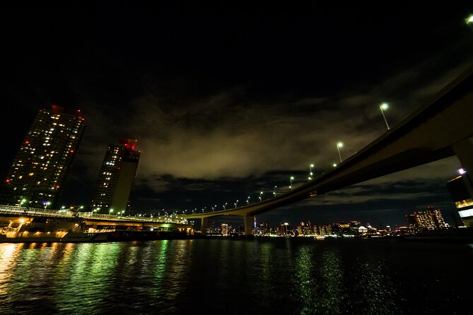 Tokyo Spectacular View Day-Cruise in 90 Minutes - Onboard Comfort: Top Deck Photos, Downstairs Tables, Clean Stops