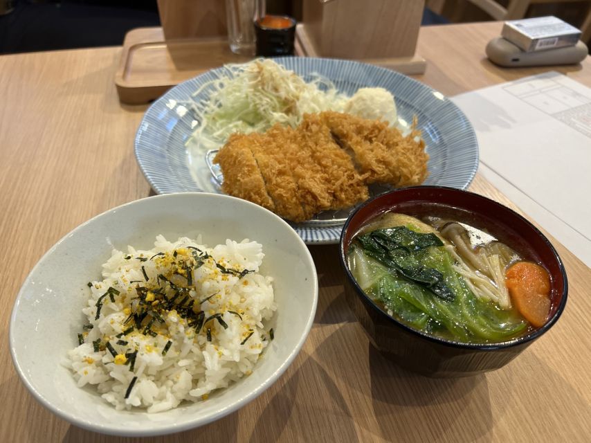 Tokyo: Sumo Experience and Chanko Nabe Lunch - Chanko nabe lunch: what you eat and why wrestlers love it