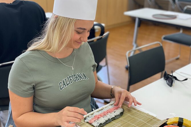 Tokyo Sushi Making Class in Tsukiji with Professional Chef - The Itinerary Stops: What Each Tsukiji Area Adds to the Lesson