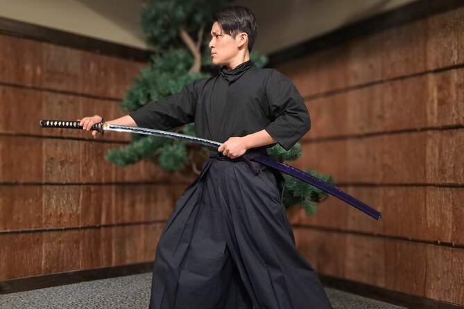 Tokyo Sword Experience - includes Museum Ticket/Ninja Experience - Dress Like a Samurai, Then Learn Iaido Form (Not Just Pose Photos)
