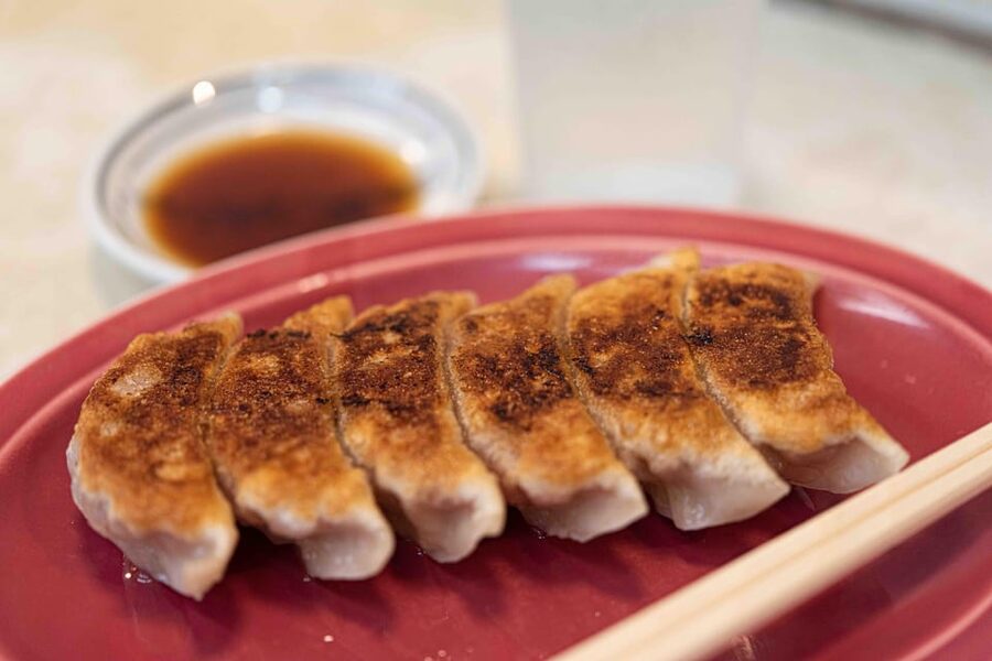 Tokyo: The Best of Izakaya in Shinjuku Food & Cultural Tour - Who should book this Shinjuku izakaya tour, and who should skip it
