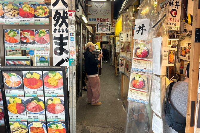 Tokyo: Tsukiji Fish Market Food and Walking tour - Meeting Point at Starbucks Tsukiji Station and How the Morning Flows