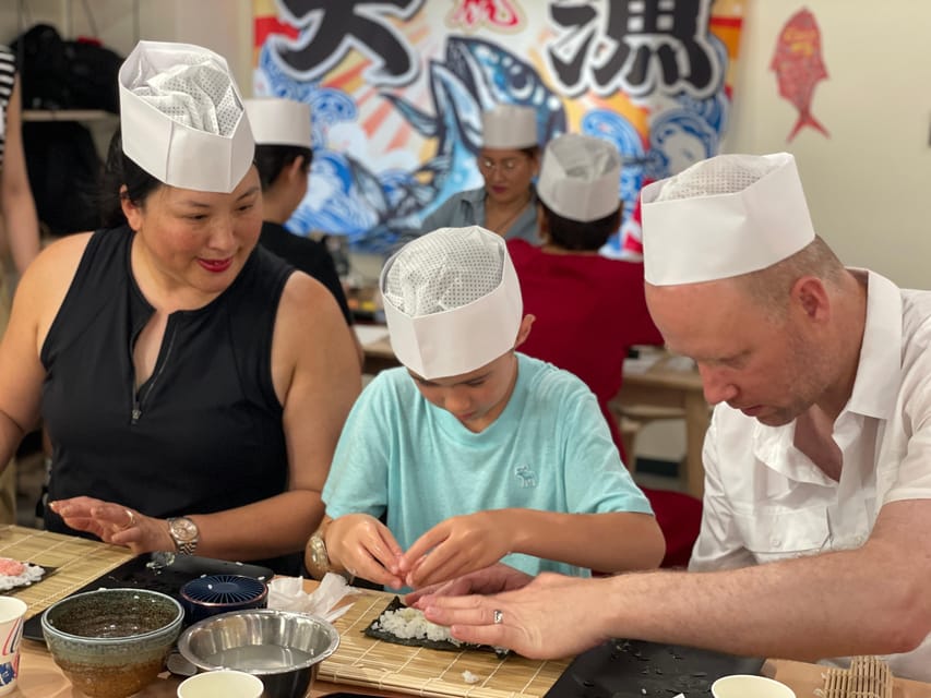 Tokyo: Tsukiji Fish Market Sushi Making Class with Pro Chef - Fish disassembly and knife talk, where sushi skills really start