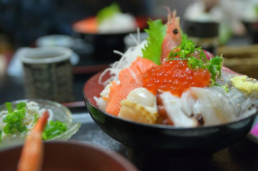Tokyo: Tsukiji Fish Market Tour with 6 Stops & Seafood Lunch - Key Things You Should Know Before You Go