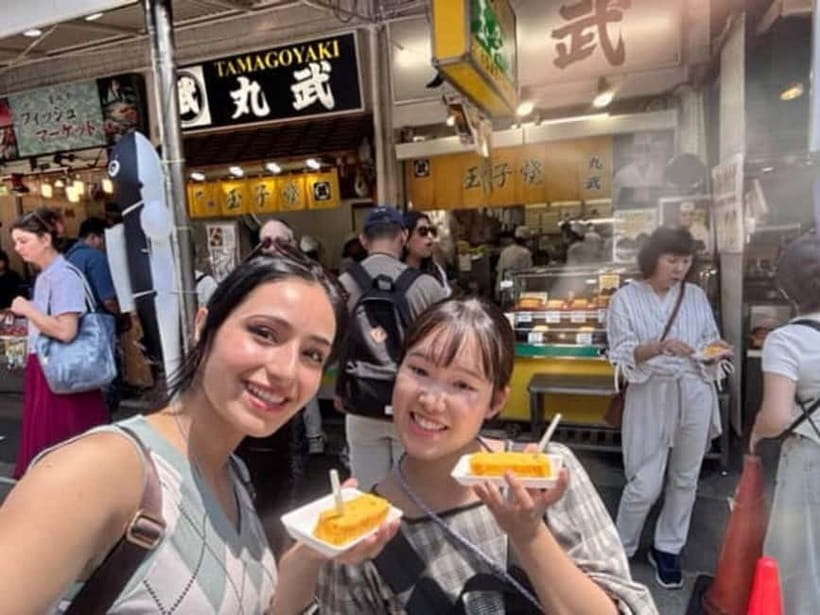 Tokyo: Tsukiji walk & sushi private tour with Uni Students - Key things that make this Tsukiji tour click