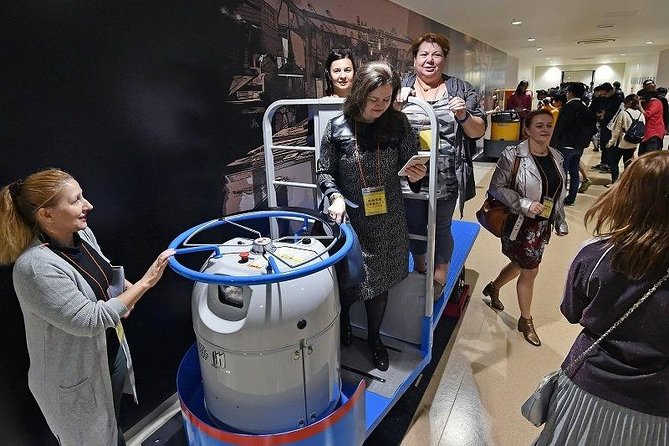 Toyosu Market Morning Tuna Auction and Tsukiji Food Tour with Licensed Guide - Price and value: is $148.65 worth it?