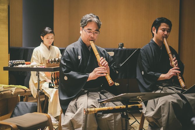 Traditional Japanese Music ZAKURO SHOW in Tokyo - The Host and English Translation: Why the Explanations Matter