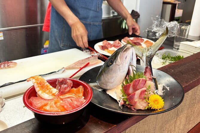 Tsukiji Fish Market: Street Food & Culture Walking Tour - Tsukiji at Street-Food Speed, With a Real Market Show