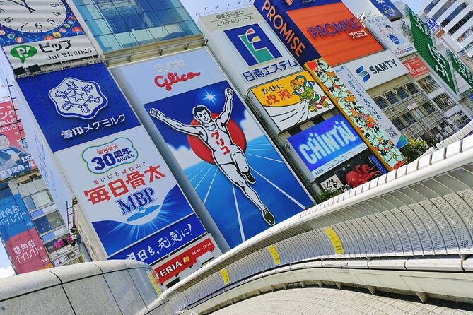 Ultimate Osaka Walking Tour: Castle, Dotonbori & Hidden Gems - Shinsekai: pre-WW2 nostalgia and Tsutenkaku vibes